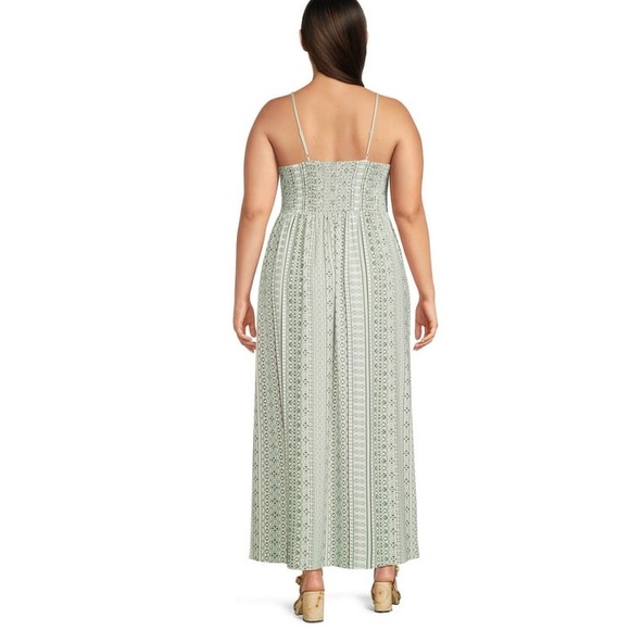 No Boundaries Maxi Dress sage/Jade SZ 2X Lace bodice built in bra. Beautiful EUC - Picture 7 of 10